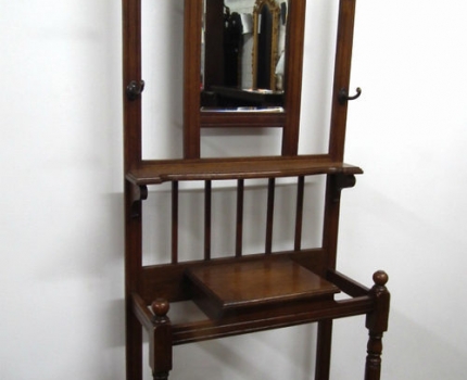 t hallstand